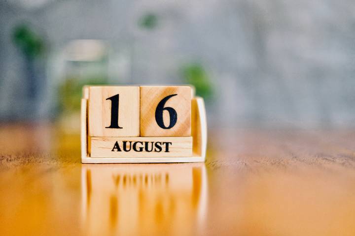 8月16日