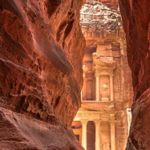 ペトラ遺跡　シークからエル・カズネ
