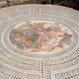 テセウスとミノタウロス、ギリシャの神々