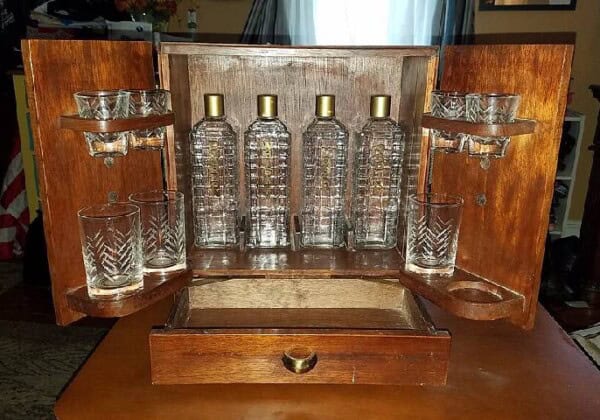 ディビュークの箱