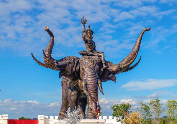 インドラとエラワン象