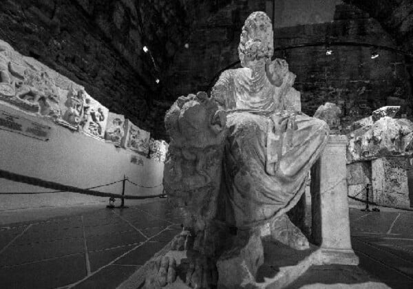 ハデスとケルベロス